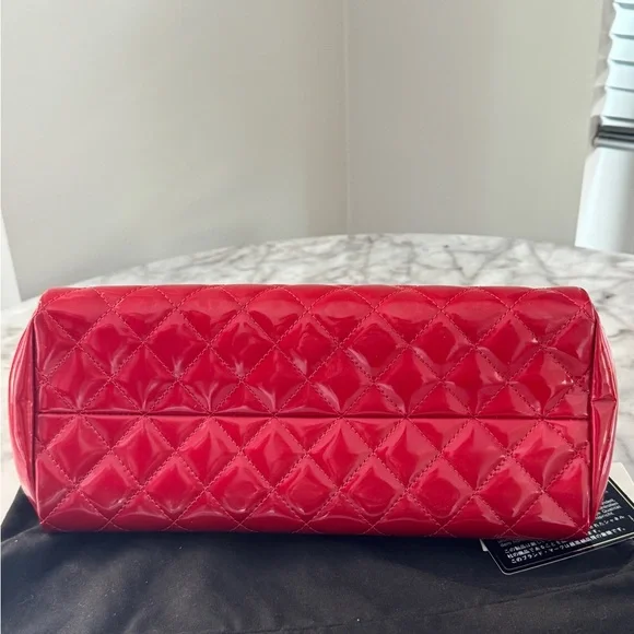 Chanel Mademoiselle Red Quilted Patent Leather Bag - Picture 6 of 13